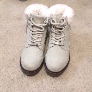 These are old shoes of mine